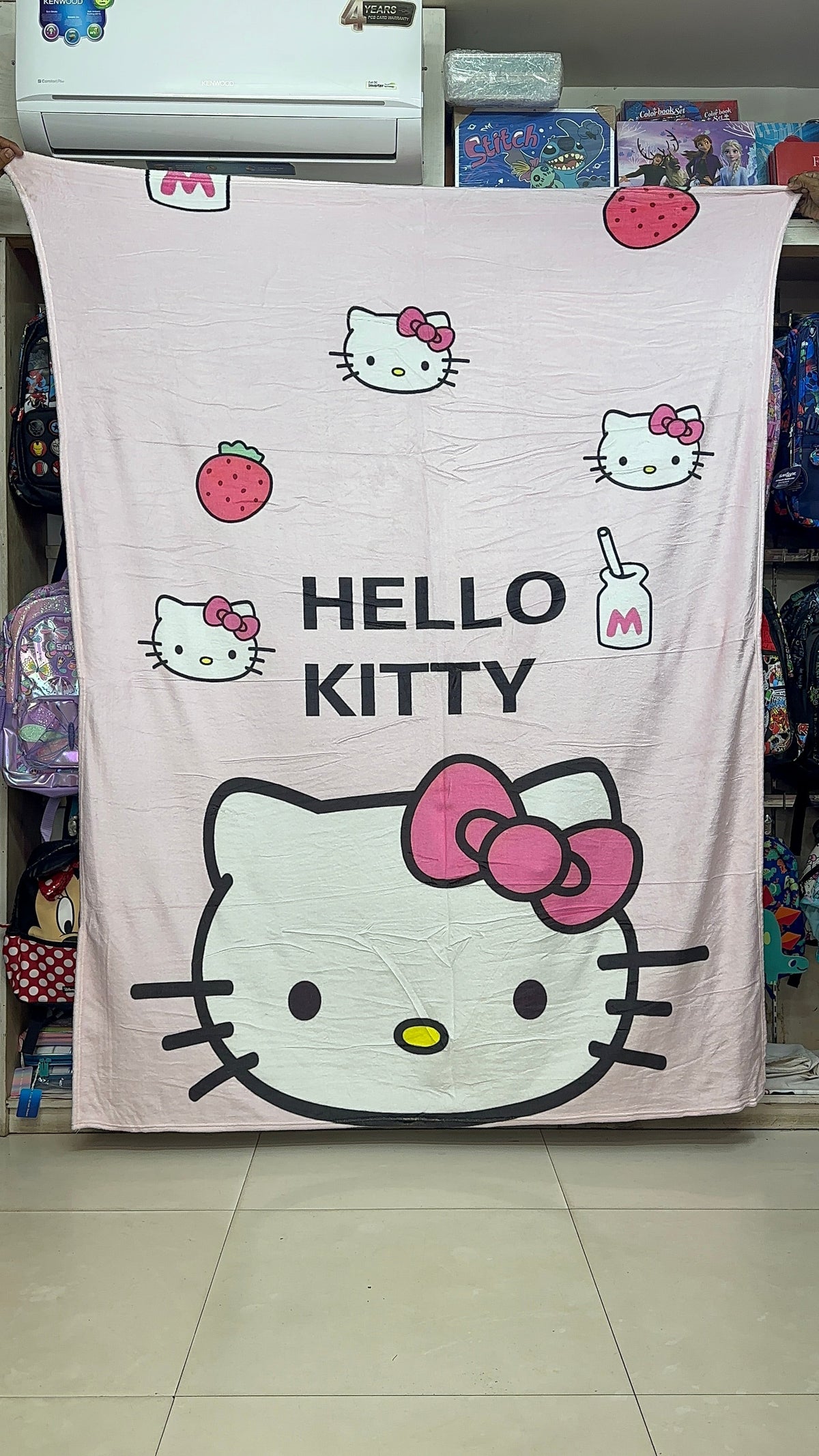 Hello Kitty Fleece Blanket