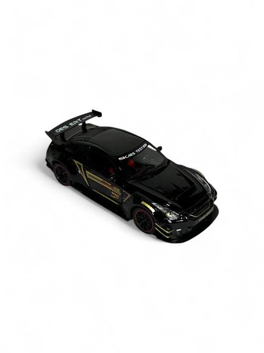 Nissan GT-R R35 1.24 Die Cast Racing Car 6+Age